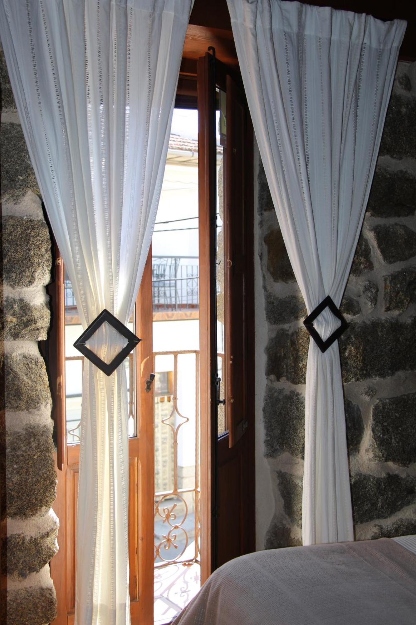 El Balconcillo Del Alberche Villa Navaluenga Exterior photo